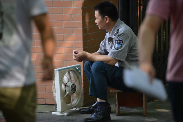 Heatwave continues in Shanghai